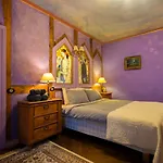 Bohemian Hideout, Old Town, Appartement Tartu