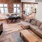 Bohemian Hideout, Old Town,