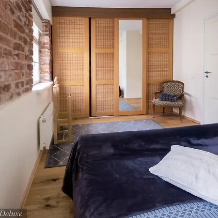 Апартаменты Bohemian Hideout, Old Town,