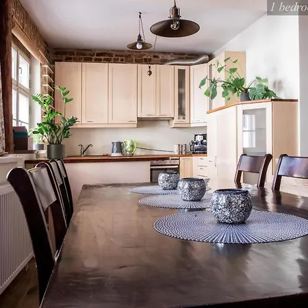 Bohemian Hideout, Old Town, *