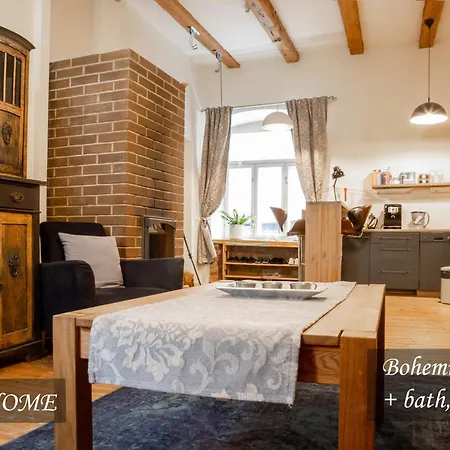 Bohemian Hideout, Old Town, *
