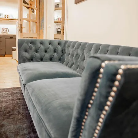 Bohemian Hideout, Old Town,