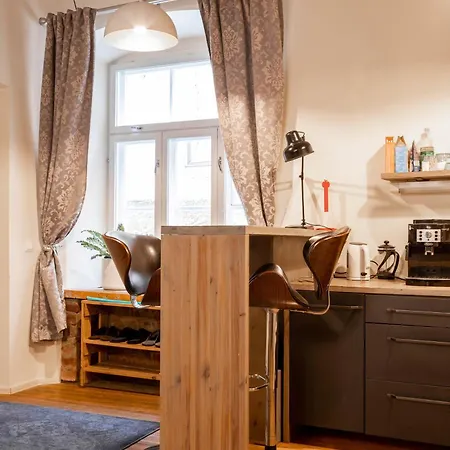 Bohemian Hideout, Old Town, Apartman *