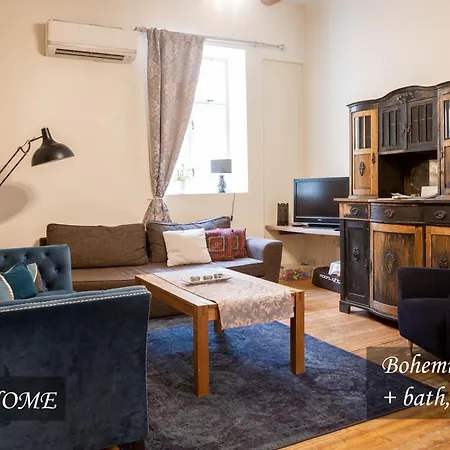 Bohemian Hideout, Old Town, * Tartu