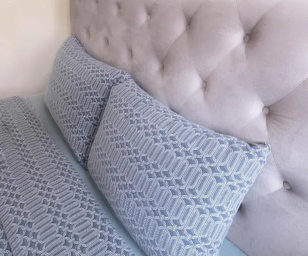 Bohemian Hideout, Old Town,