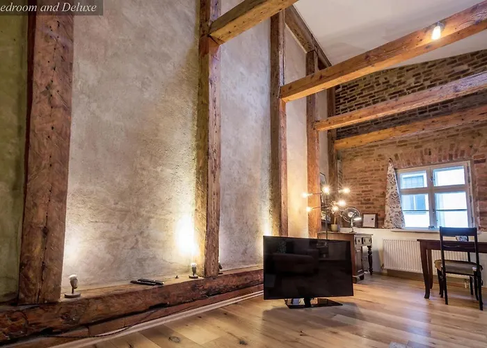 Bohemian Hideout, Old Town,