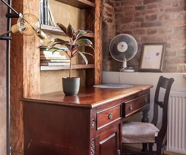 Bohemian Hideout, Old Town, Apartamento Tartu