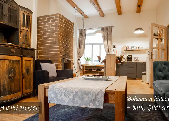 Bohemian Hideout, Old Town, *