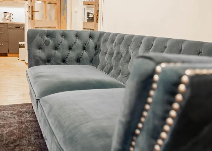 Bohemian Hideout, Old Town,