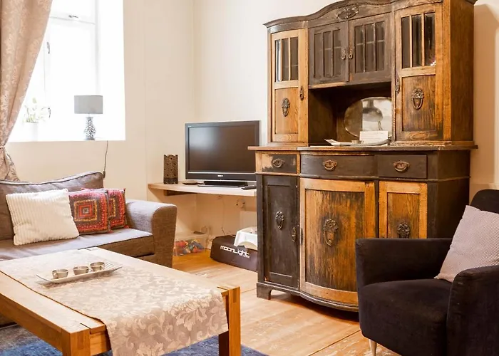 Bohemian Hideout, Old Town, *